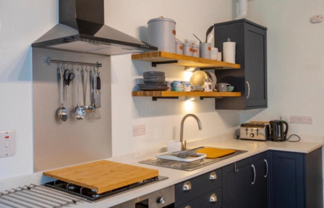 Josies Place At Waters Edge Self Catering Apartment Glenarm Ngoại thất bức ảnh